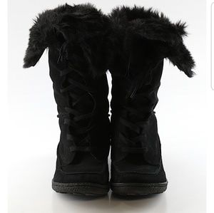 Suede and fur boots